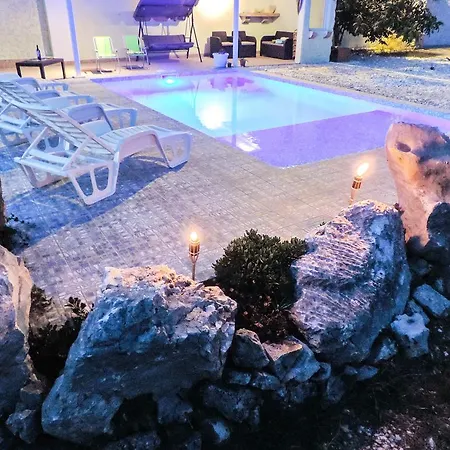 Iva Villa
